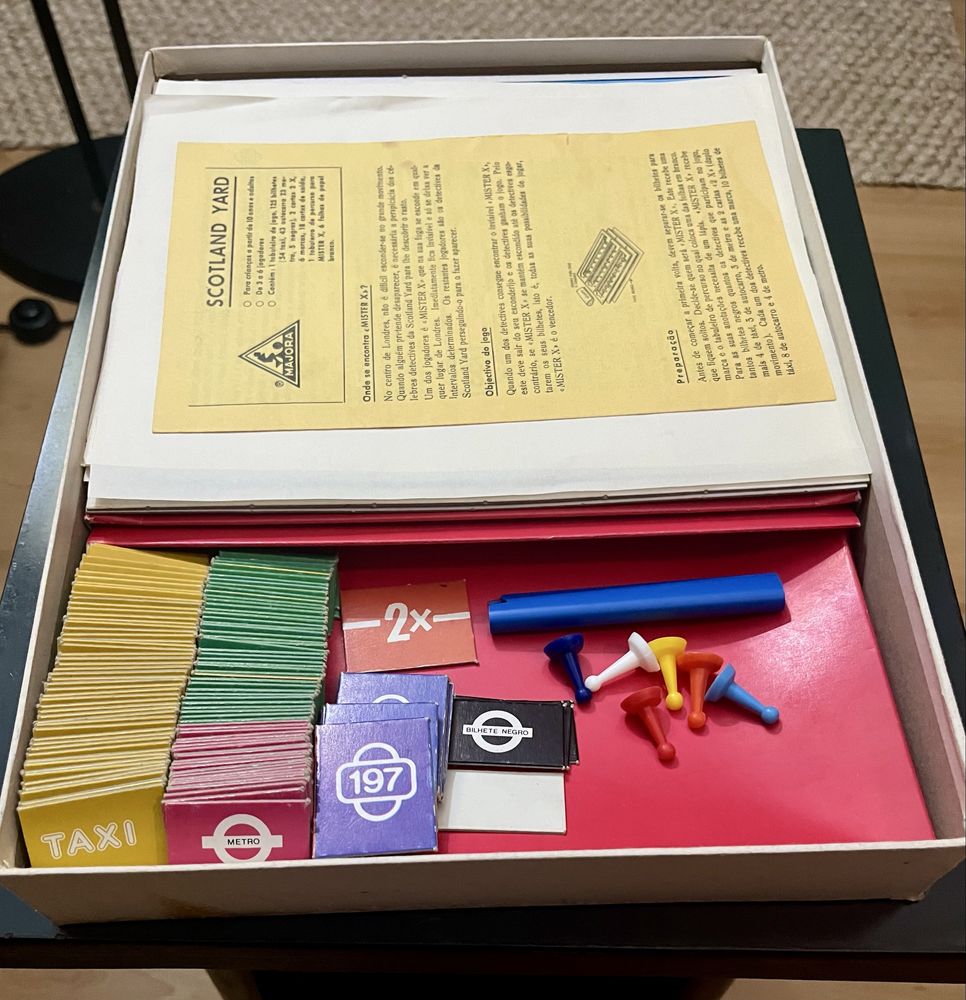Vendo jogo de tabuleiro Scotland Yard da Majora