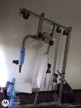 Máquina para treino independente+50kg de pesos