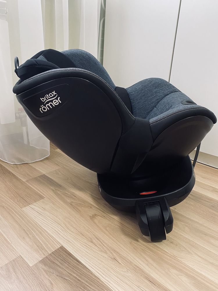 Автокрісло Britax-Romer Dualfix2 R Blue Marble 3 міс.-4 років