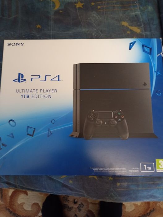 Ігрова приставка SONY PS 4