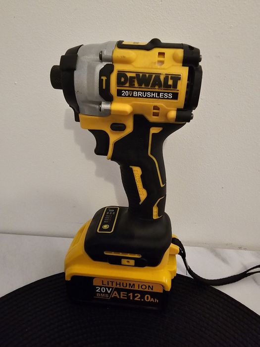 Zakrętarka udarowa DeWalt DCF860+bateria