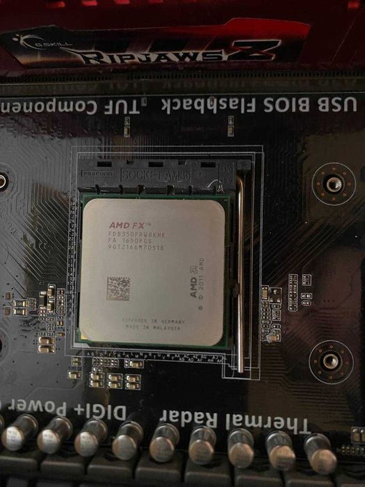 Комплект AMD Fx 8350 + Asus Sabertooth 990FX + 16 GB ddr3 2133mhz