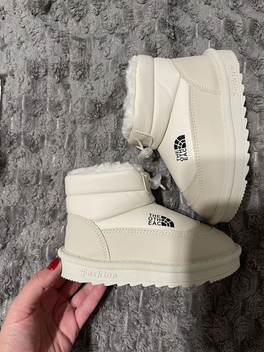 Продам дитячі черевики НОВі , дутики зимові, зимове дитяче взуття