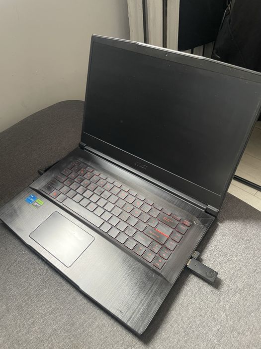Laptop MSI THIN GF63 32GB RAM 4050 I5-12450h SSD 512GB