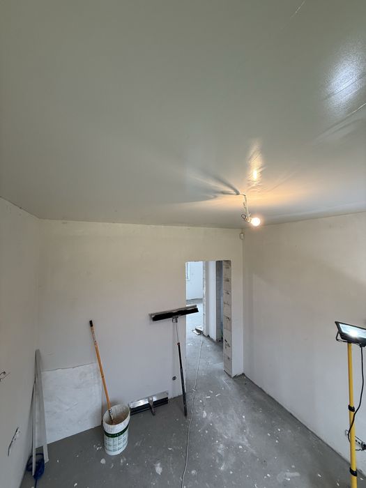 Wykończenia wnętrz- mikrocement, gładzie, malowanie, płytki, G-K