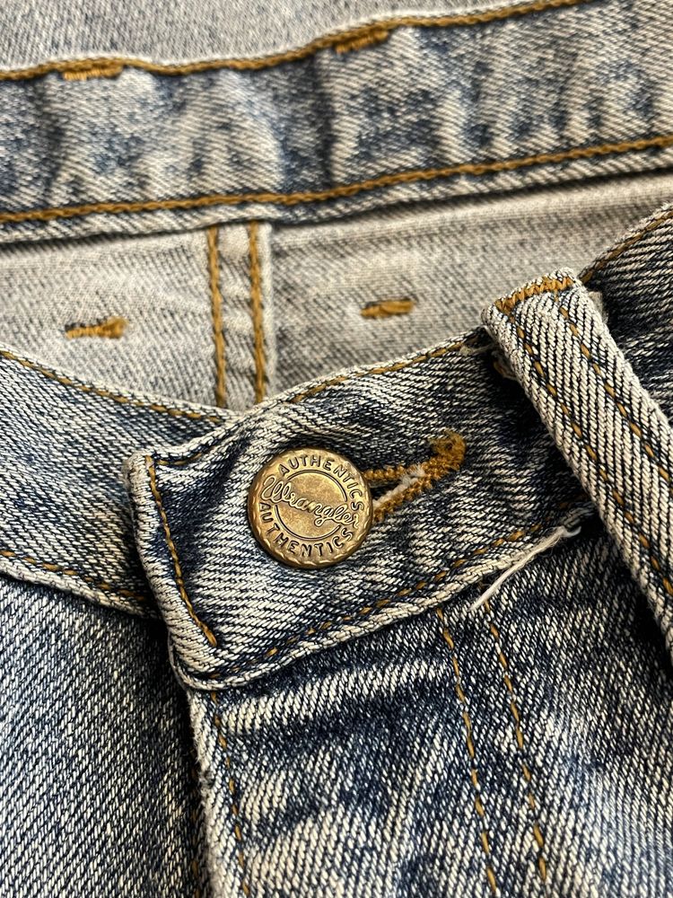 Jeansy / Dżinsy Wrangler z wysokim stanem  r. 36 damskie spodnie