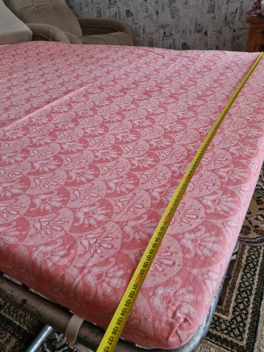 Продам диван та два крісла