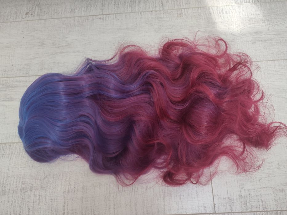 Peruka ombre gęsta piękna wysoka jakość WIG cosplay niebieska fioletow