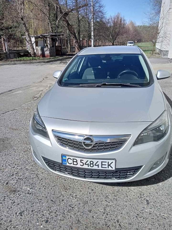 Opal Astra J 2011р.