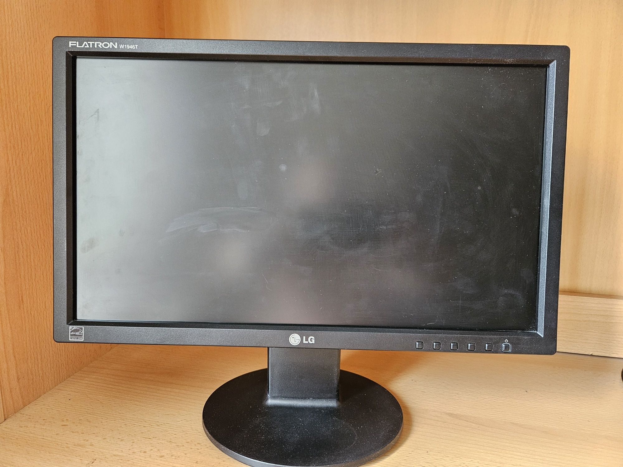 Монітор LG Electronics W1946T-BFW