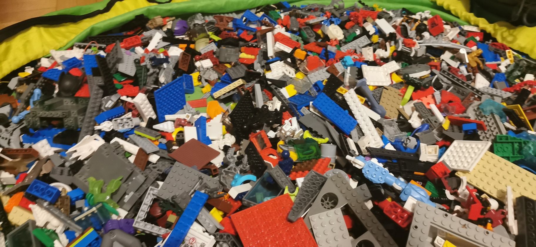 Lego 1kg mieszane i pojemnik(specjalne ogloszenie 2 kg)