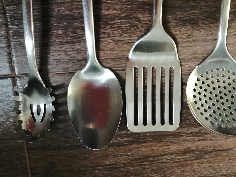 Talheres de cozinha em inox