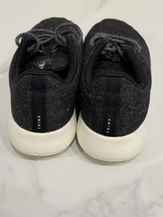 Чоловічі кросівки 38 розмір