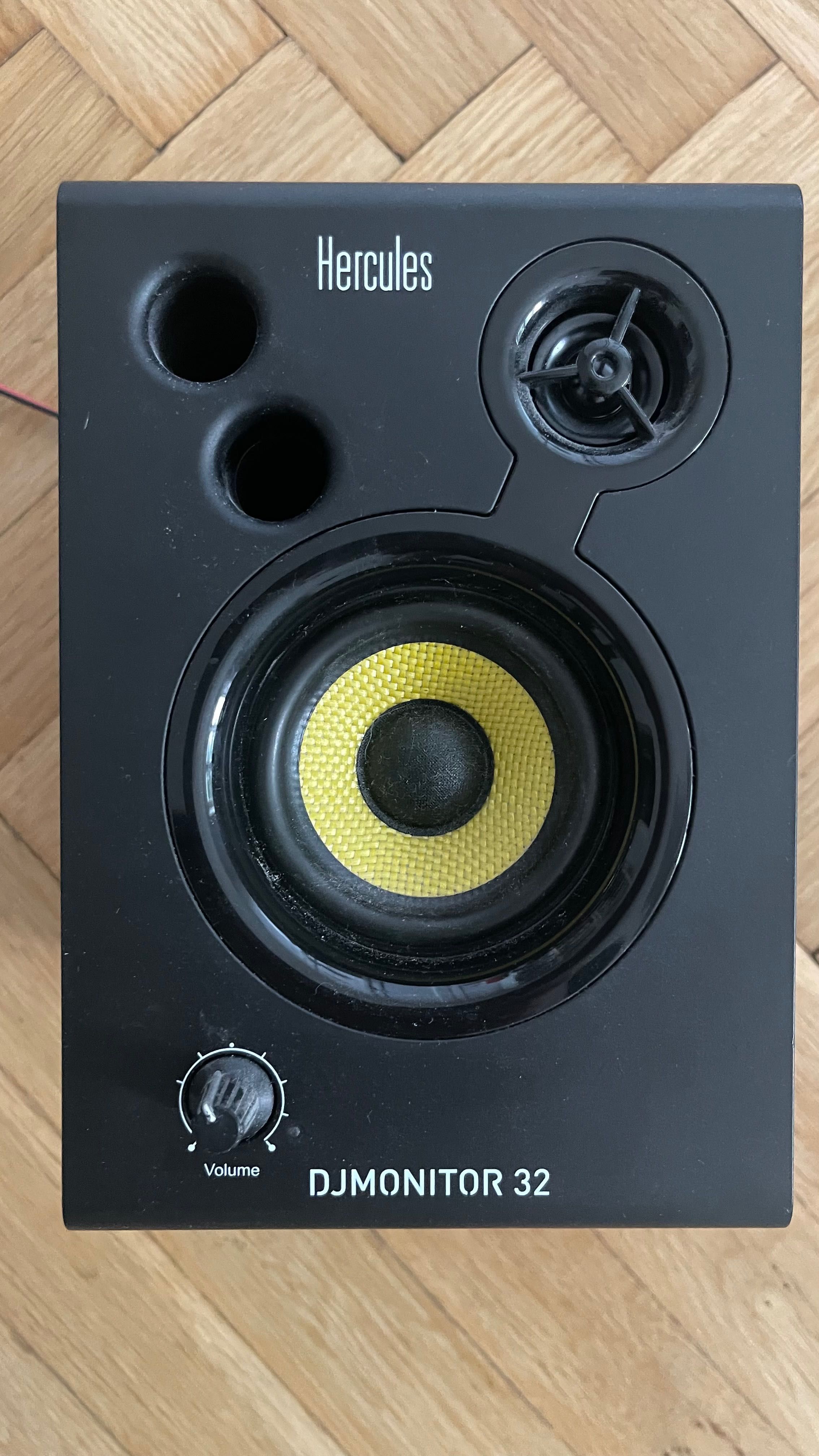HERCULES DJ Monitor 32