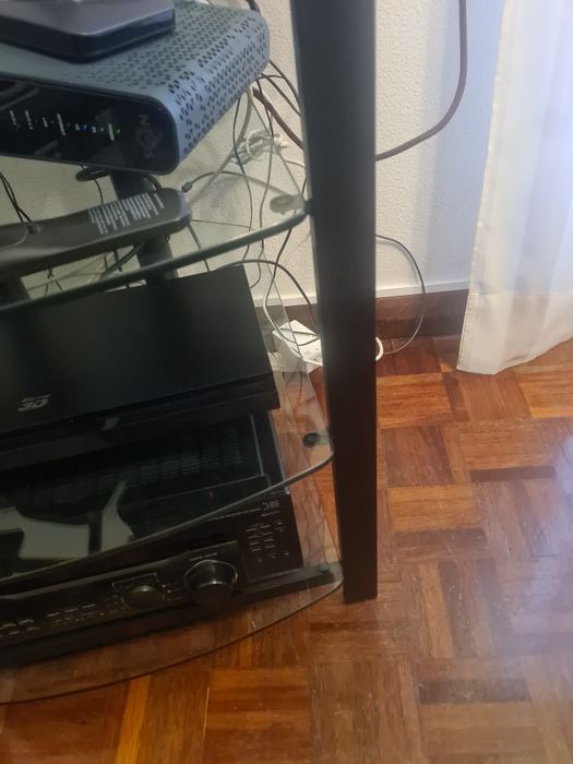 Mesa de vidro para TV