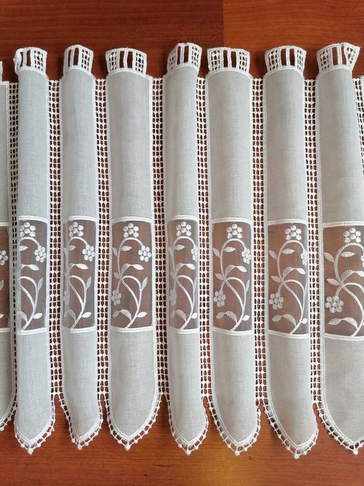 Zazdrostka,firanka panelowa,haft,gipiura wys.40cm.