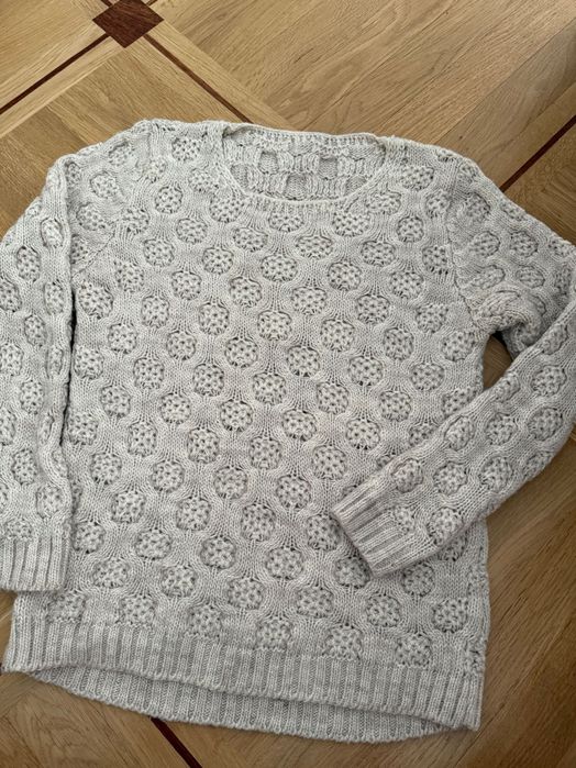 Подарую одяг жіночий 44-50