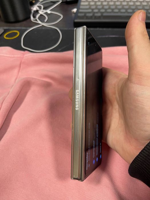 Samsung galaxy fold 5 256 2 sim