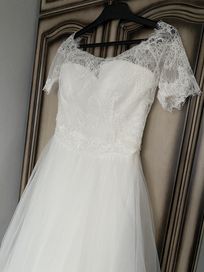 Piękna i romantyczna suknia ślubna Herms Bridal L 40