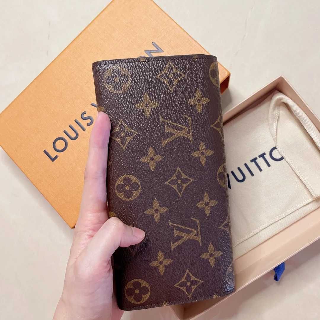 Portfel Louis Vuitton Victorine Series z różową klamrą