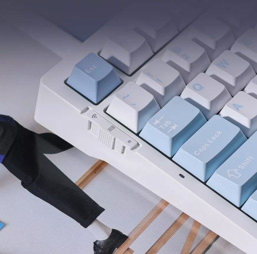 MCHOSE G75 PRO блакитна ігрова механічна клавіатура 75%