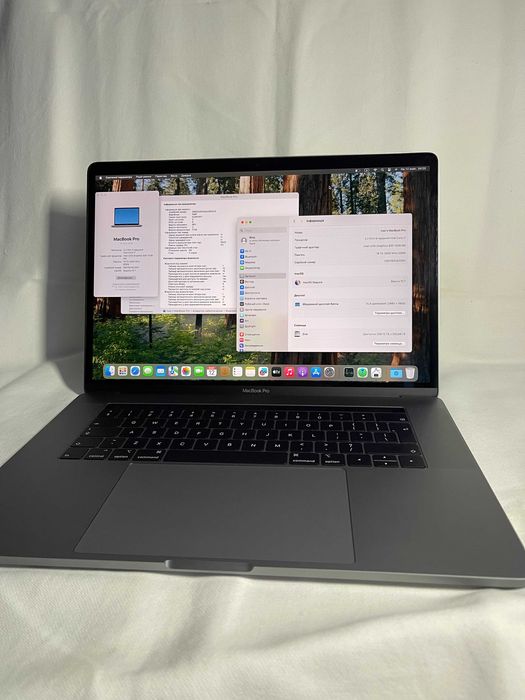 MacBook Pro 15" (A1990, 2018)