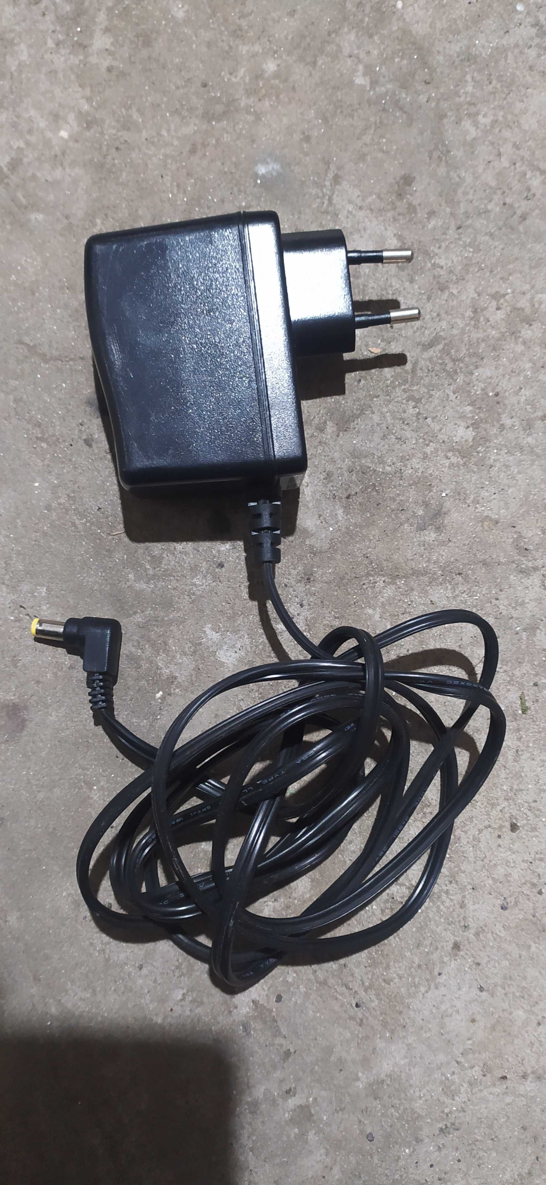 Блок питания Adaptor D-Link 5V /2A