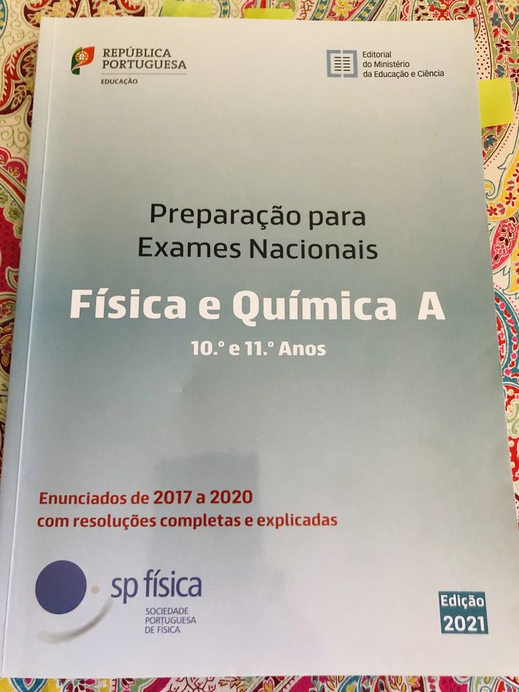 IAVE - Exames Nacionais de Física e Química A 10 e 11 Ano.