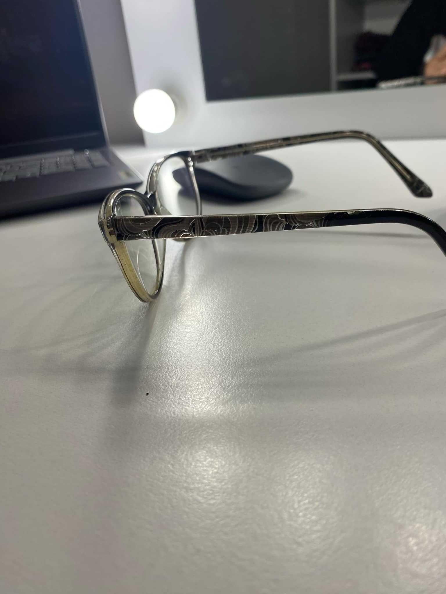 Okulary oprawki plus szkła