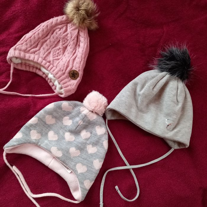 Czapki zimowe 3szt dla dziewczynki 6-18m