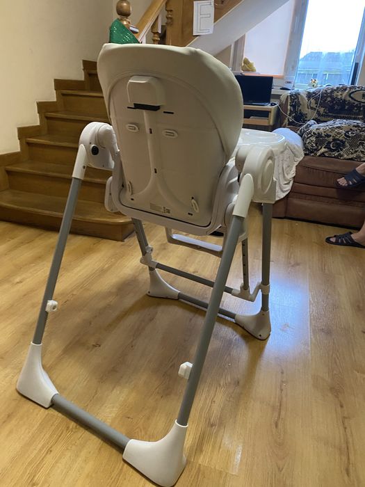 Крісло для годування. Гойдалка.