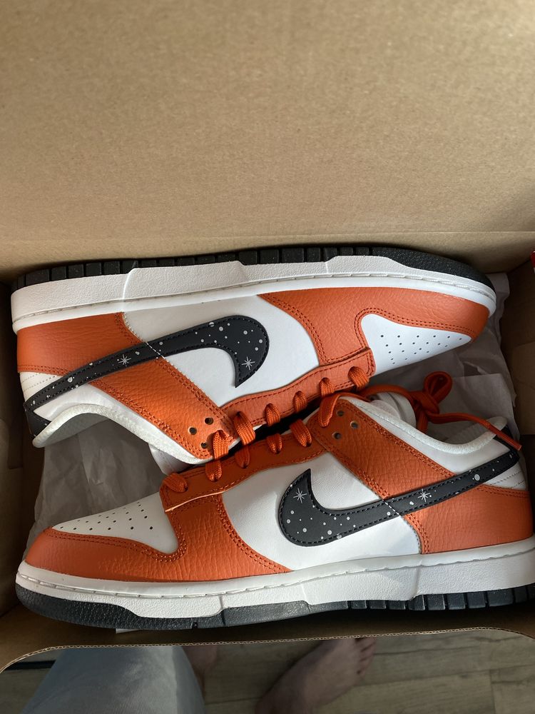 Nike Dunk Low campfire orange