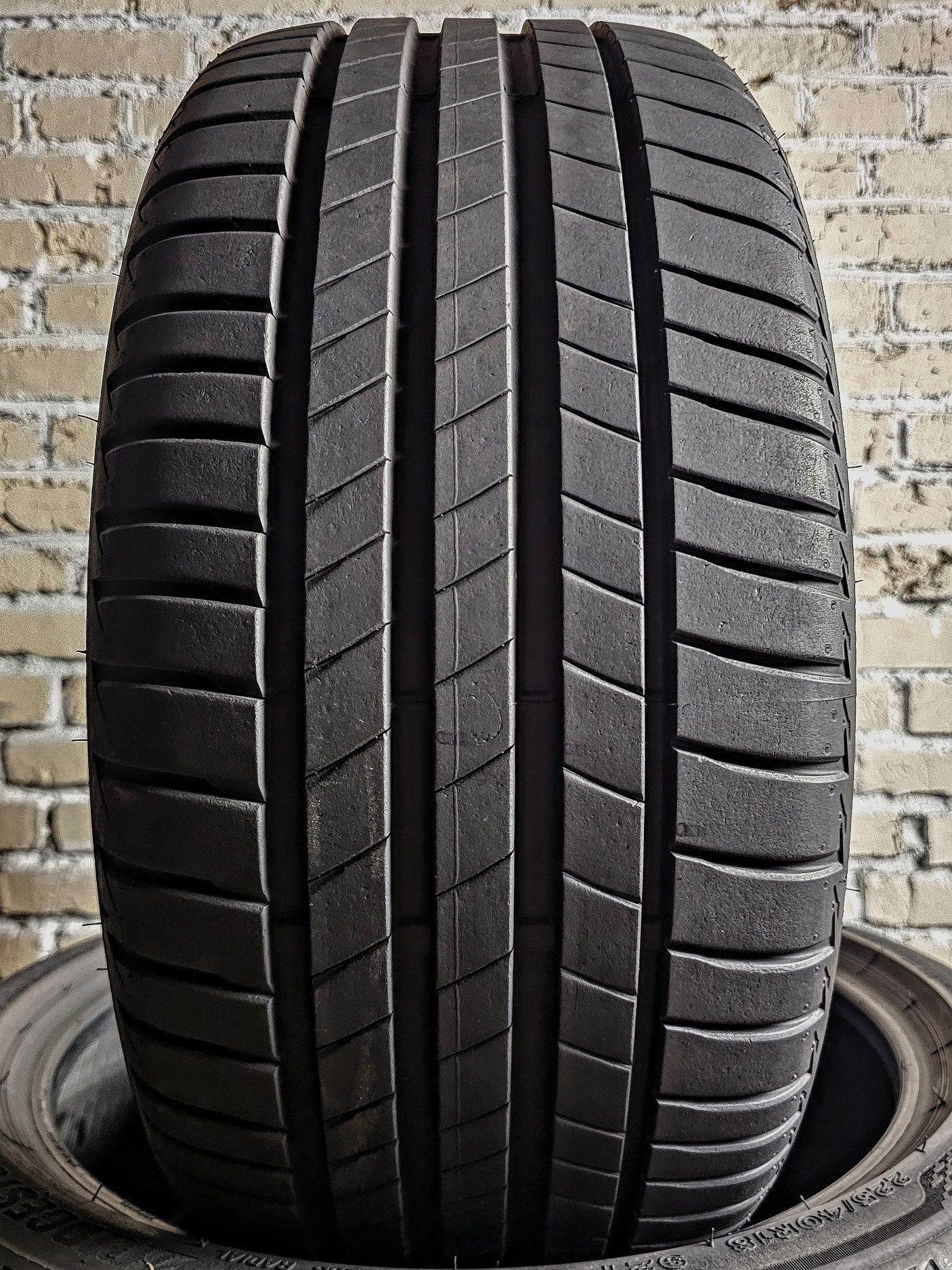 Як нові 225/40r18 Bridgestone | 2024 | 7.5mm | Poland | Преміум шини