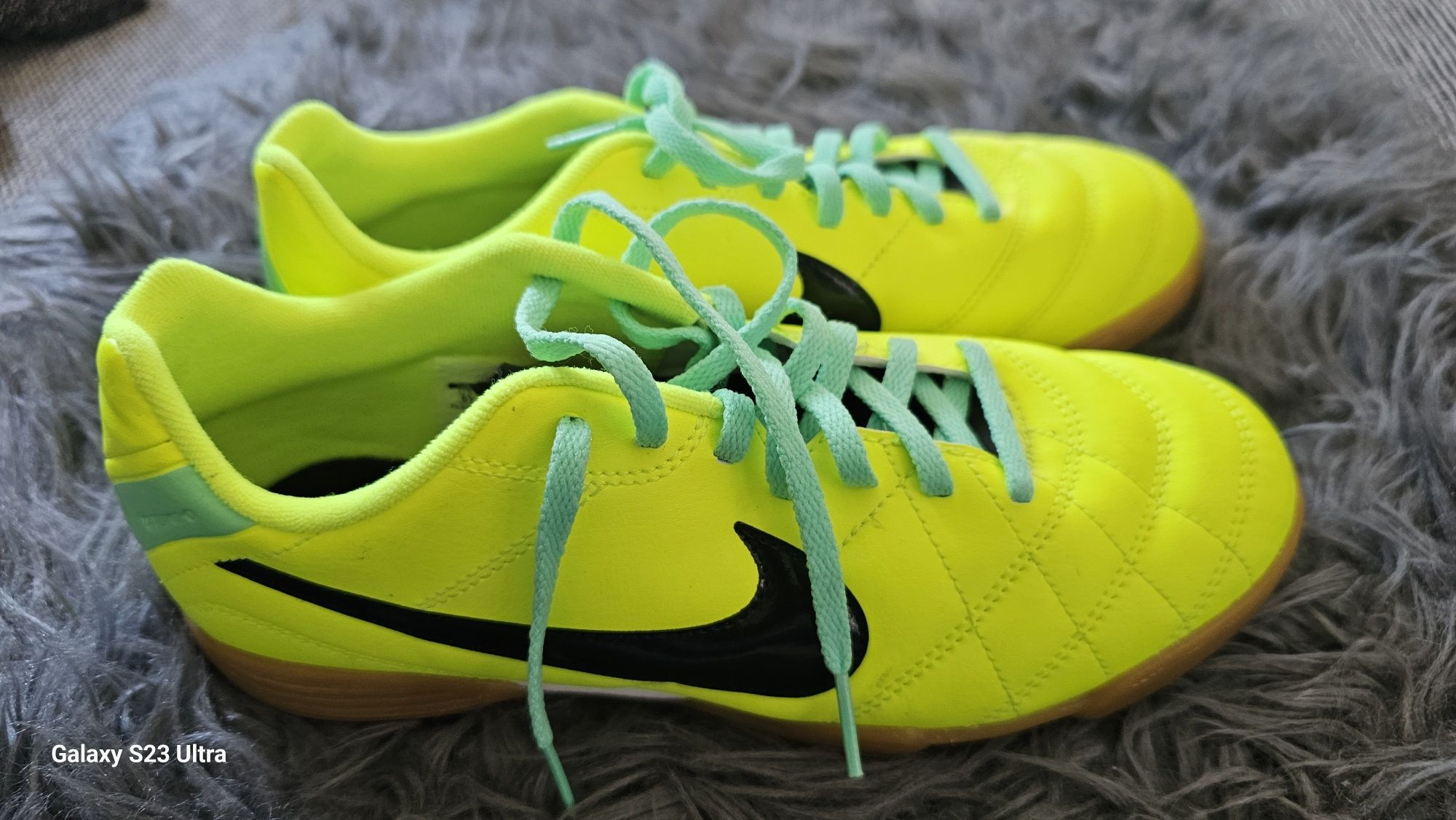 Nike Tiempo Rio IC Neon Green 39/24 cm