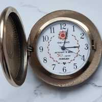 Карманний годинник Чайка и Молнія, кварц. Часы СССР