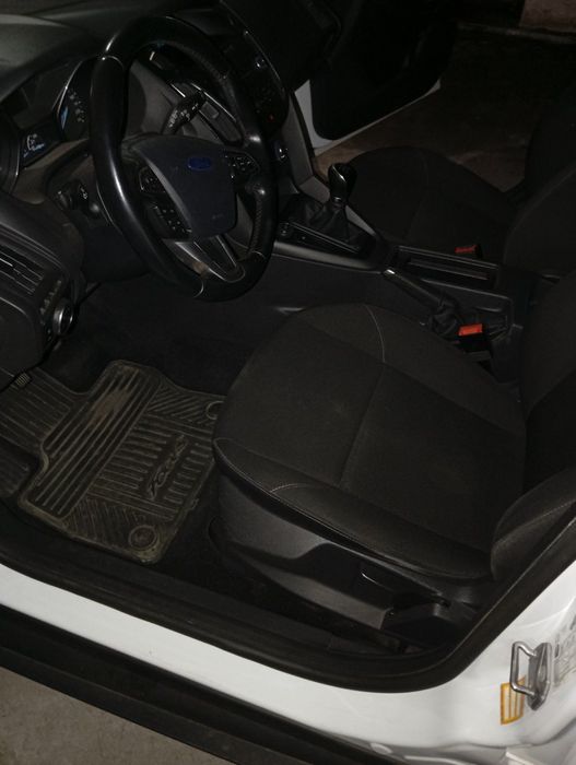 Ford Focus 1.0 EcoBoost Gasolina transmissão 5 manual 100hp 5 portas
