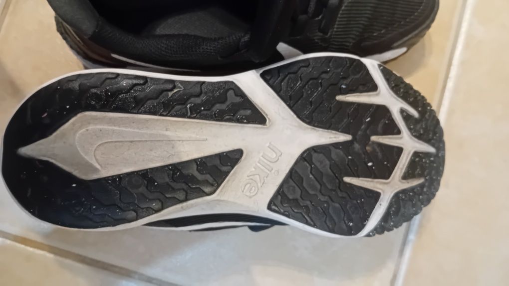 Nike Star Runner 36.5 usados