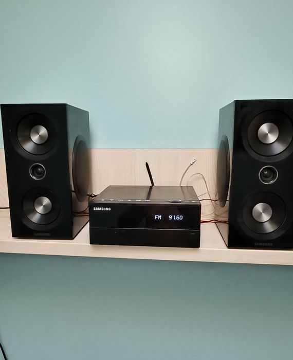 Radio leitor de CD e USB Samsung