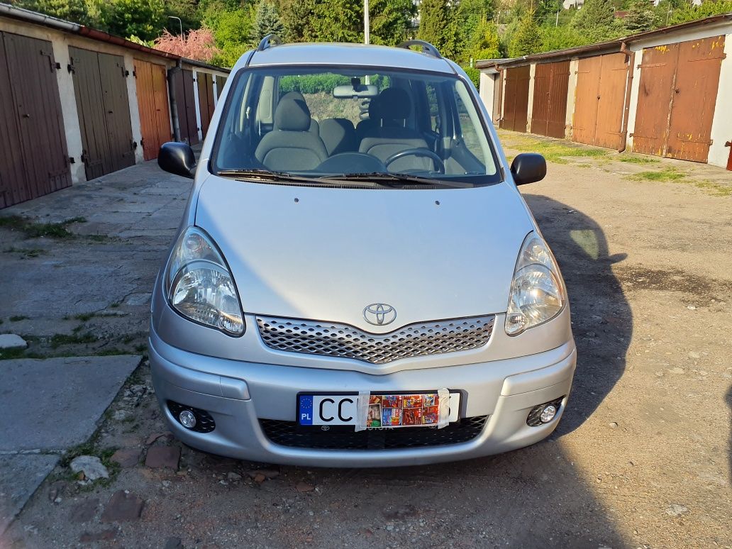 Toyota Yaris Verso