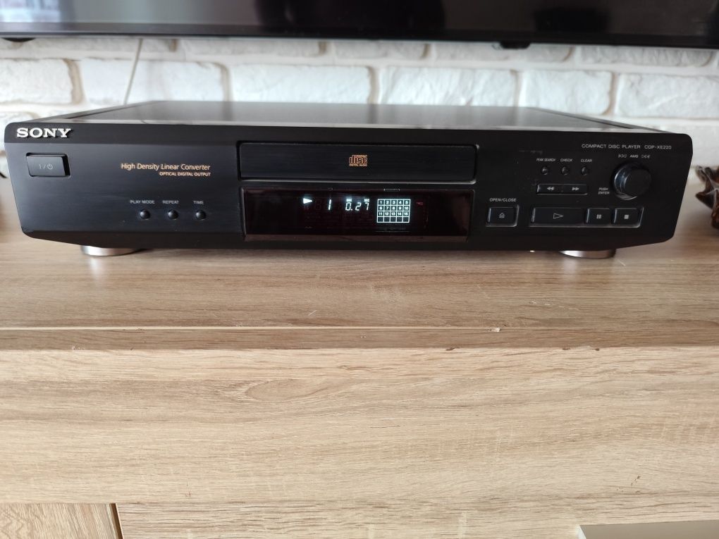 Odtwarzacz CD Sony CDP -XE220