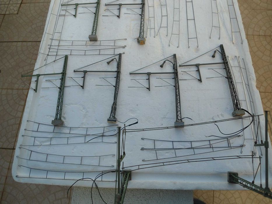 1:87 Marklin 11 postes duplos de catenária + 30