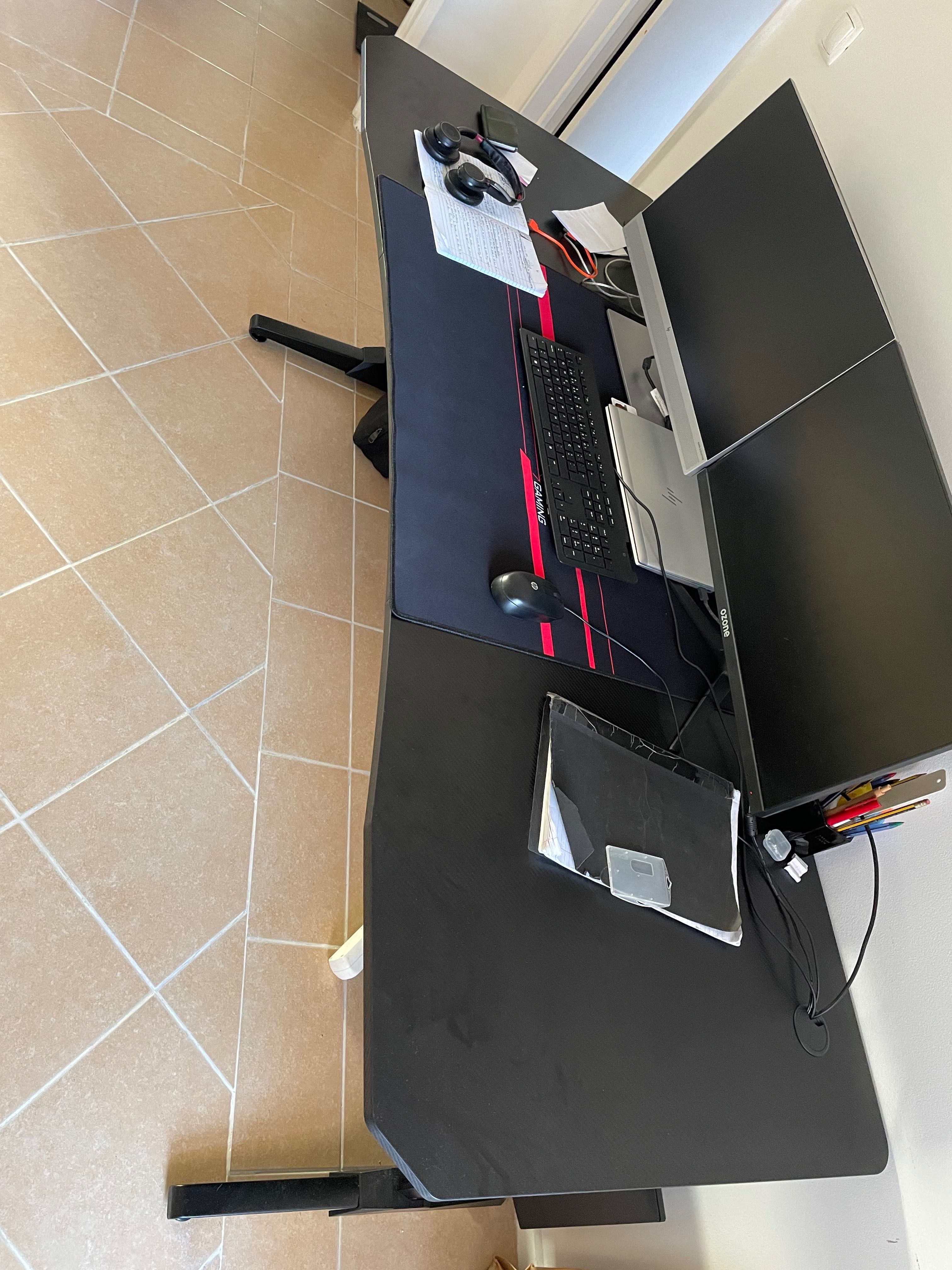 TV, Office Chair, Table, Wardrobe Drawer, PlayStation 4