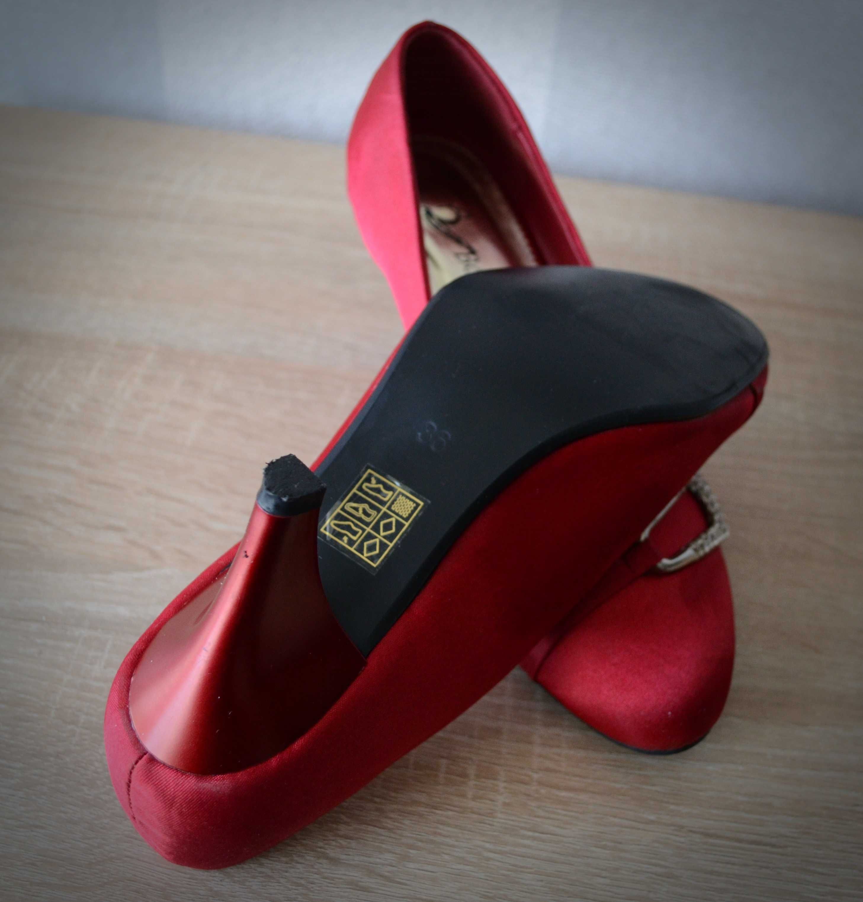 Buty , eleganckie szpilki marki Boshimao 36