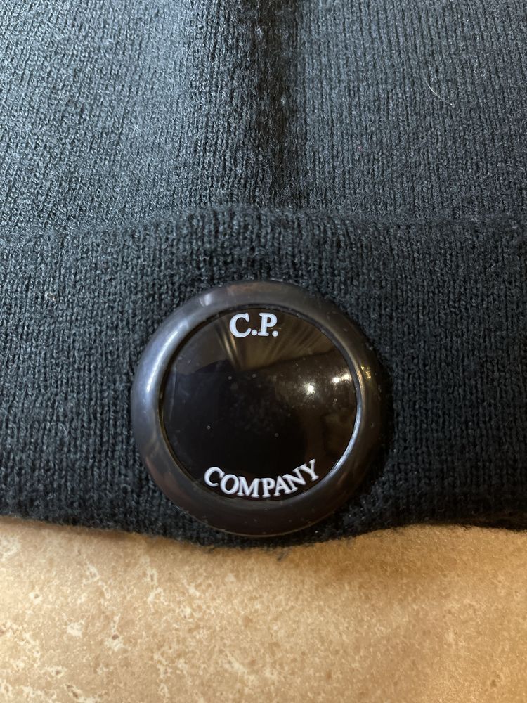 Шапка CP Company