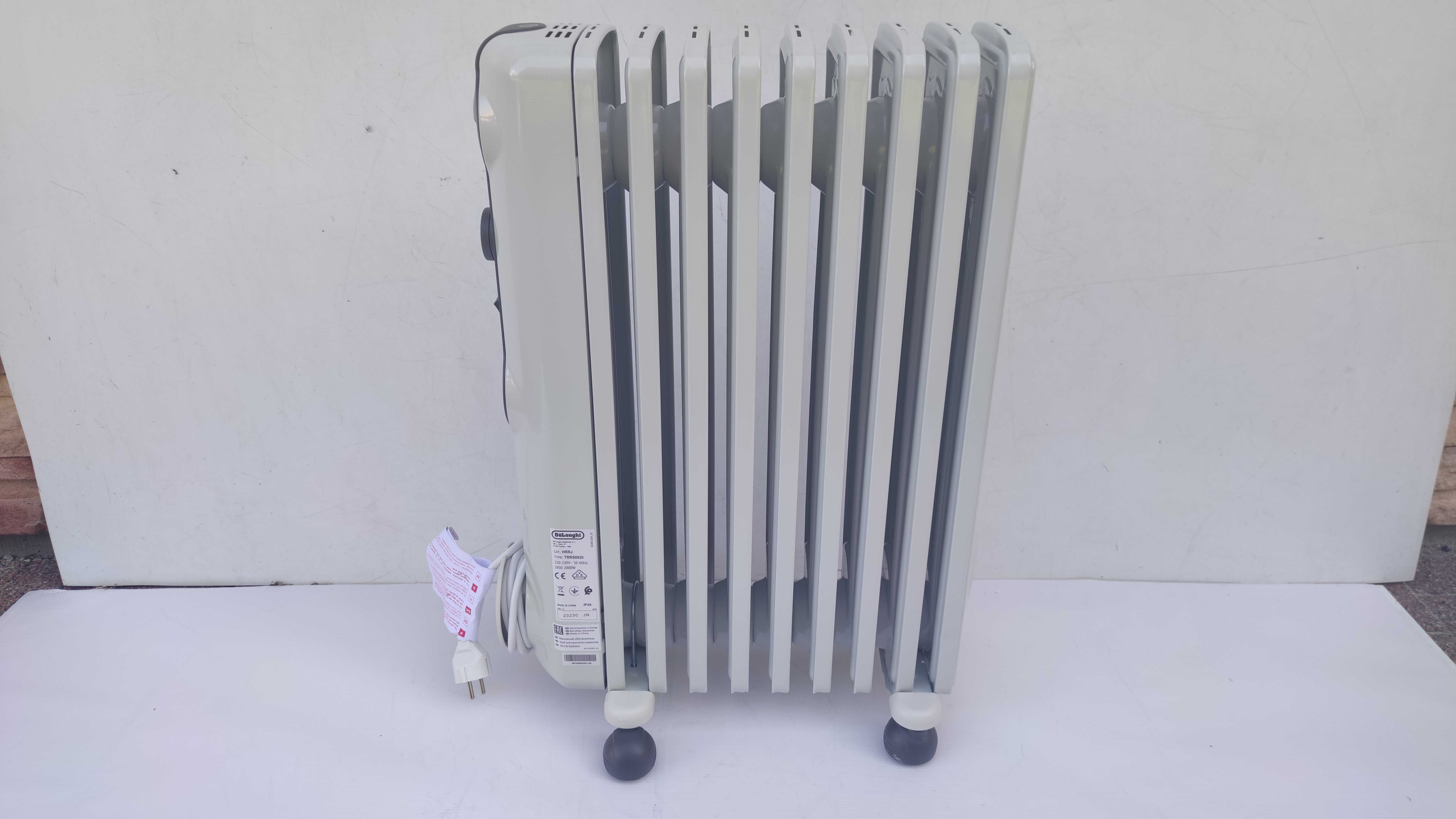 Grzejnik olejowy DeLonghi TRRS0920