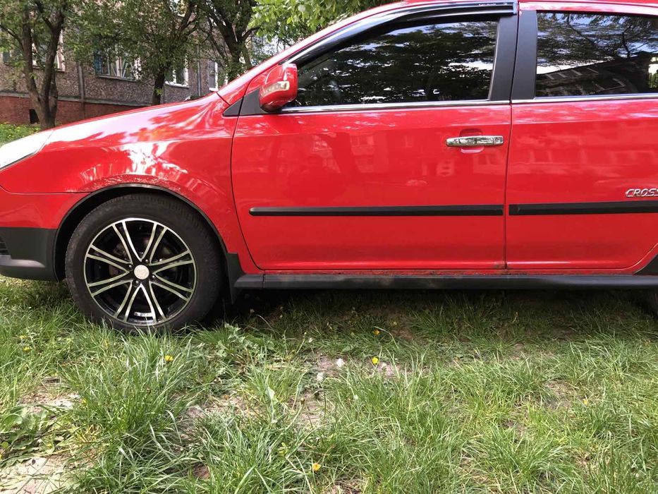 Продам Geely MK CROSS