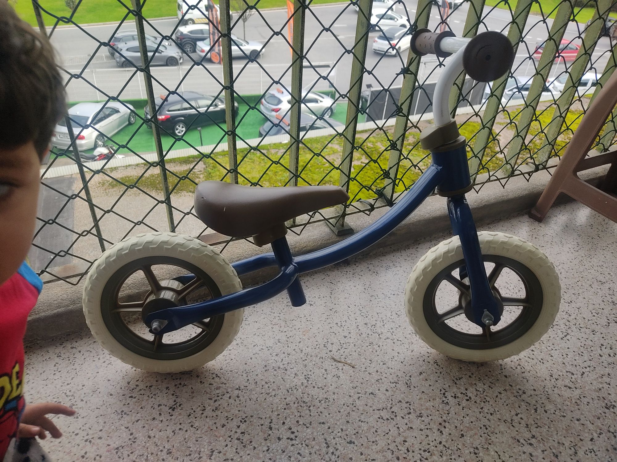 Bicicleta de Equilíbrio Infantil – Ideal para os Pequenos!