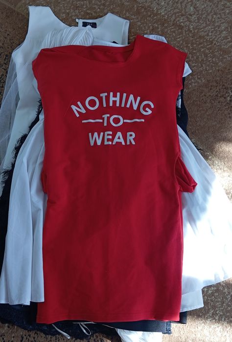 Червоне повсякденне плаття