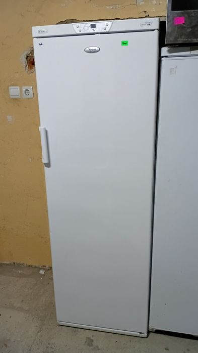 Морозильна камера Електролюкс суха замор.