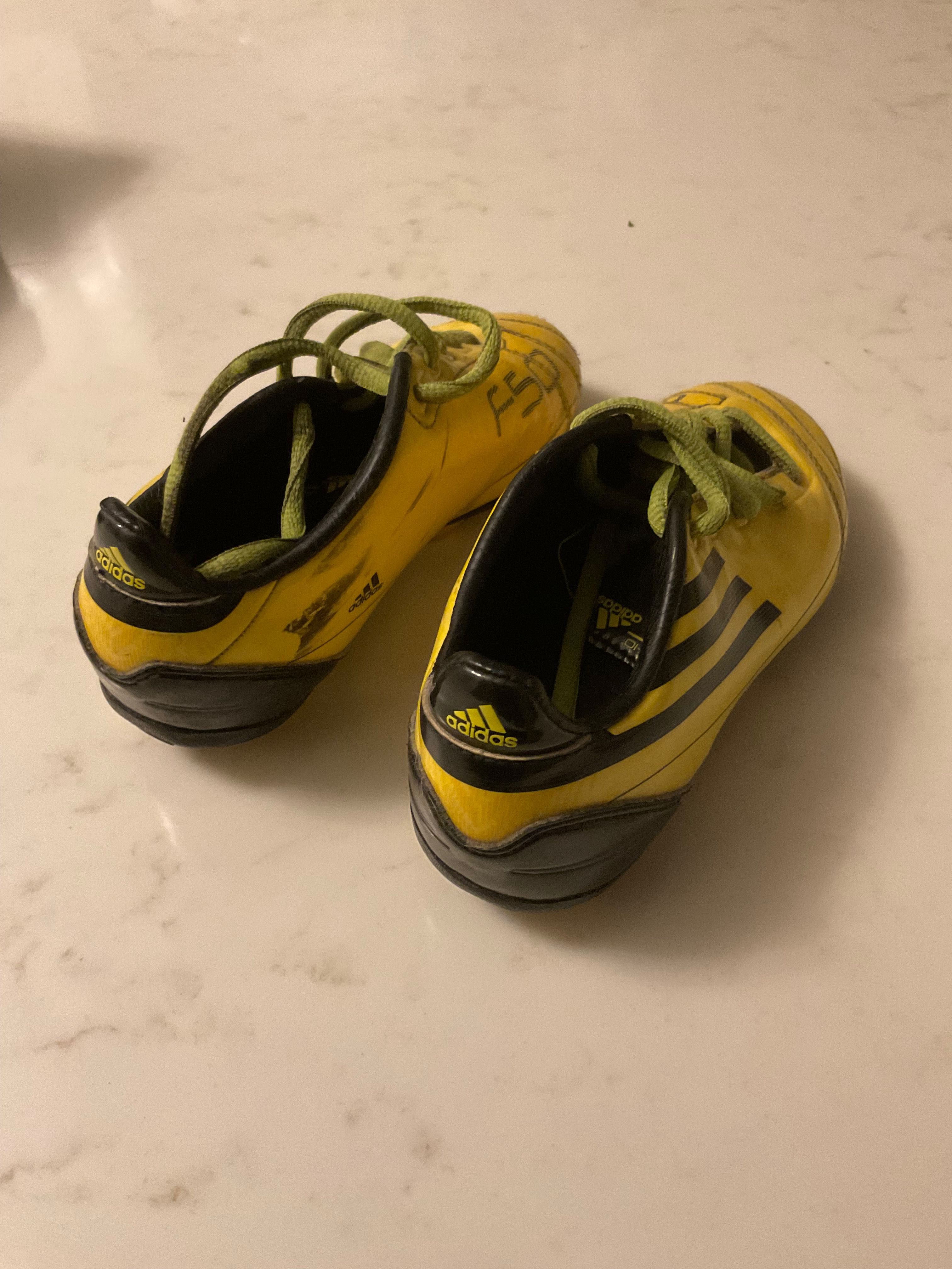 Korki chłopięce Adidas rozm 29, dl wkładki 16,5